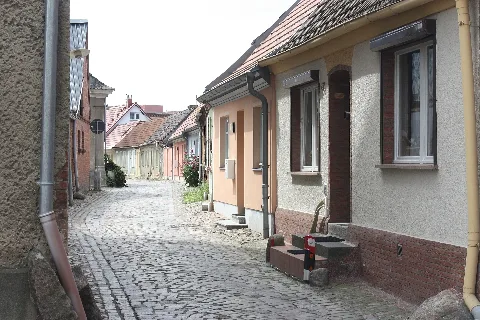 Altentreptow Blick In Die Mauerstraße