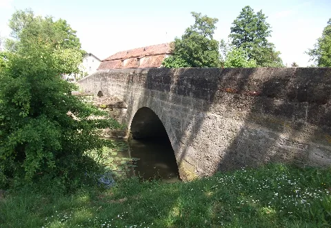 Altmühl Steinbrücke In Leutershausen
