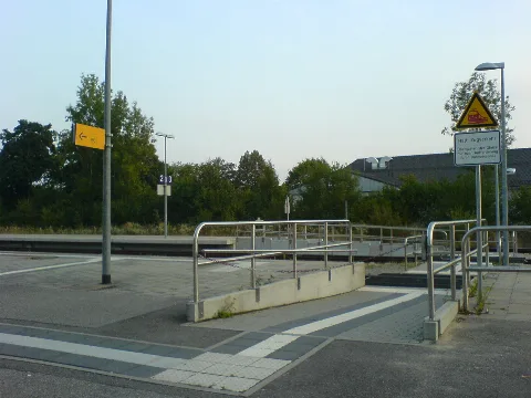 Altötting — Bahnhof — Gleisquerung