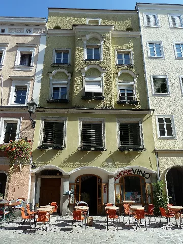 Altstadt 9