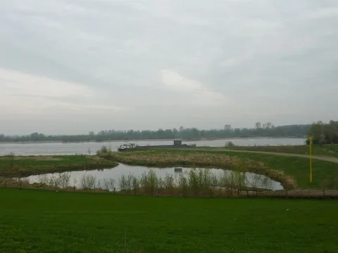 Am Rheindamm. Vynensche Gatt Geo.hlipp.de 18380