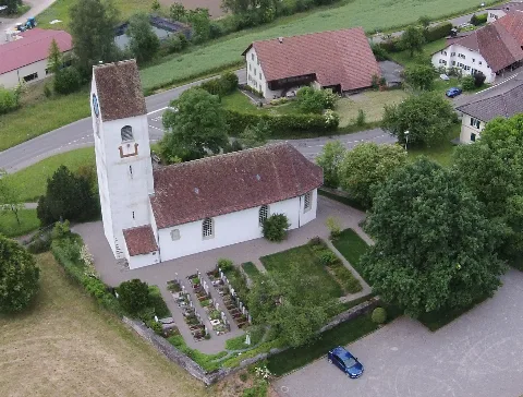 Ammerswil Kirche Friedhof 02 2014 05 25
