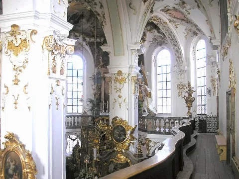 Wallfahrtskirche St. Maria (Andechs, Landkreis Starnberg, Oberbayern). Der Kirchenraum von der Galerie. Eigene Aufnahme, Sept. 2006 / Andechs Monastery: Pilgrimage church of St. Mary, (Upper Bavaria, Germany). Interior from the Gallery. Own photo, Sept. 2006