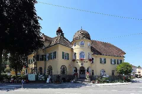 Andorf Gemeindeamt, Bösbauer Villa