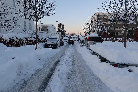 Anneliese Fleyenschmidt Straße In Richtung Adolf Hackenberg Straße 2023 12 03