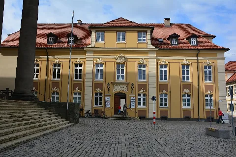 Ansbach, Karlsplatz Nr.8