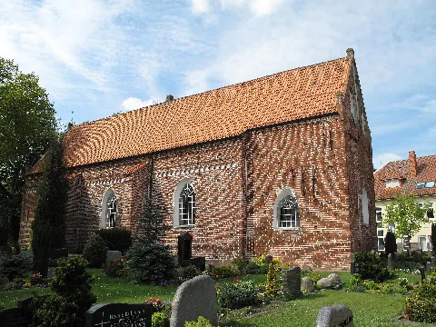 Apen, Kerk Foto2 2010 05 15 15.53