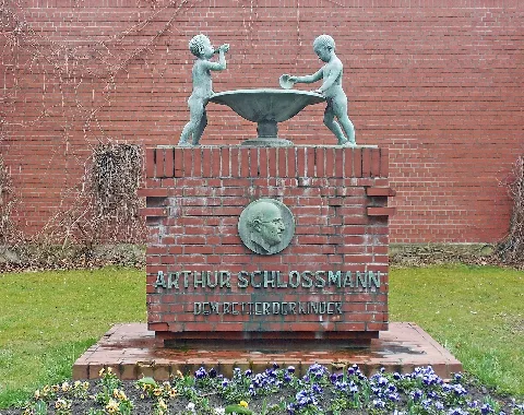 Arthur Schlossmann Denkmal Uniklinik Düsseldorf