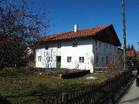 Ascher Bahnhofstrasse 8 (Asch)