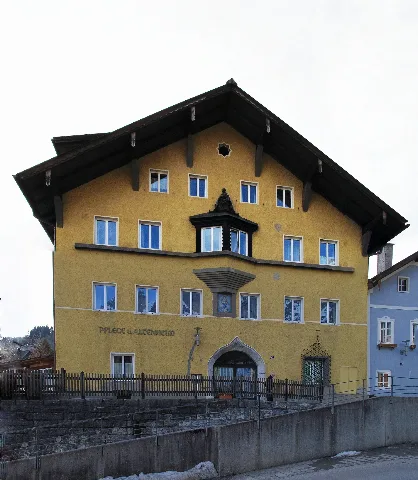 At 25450 Seniorenheim Werfen 01