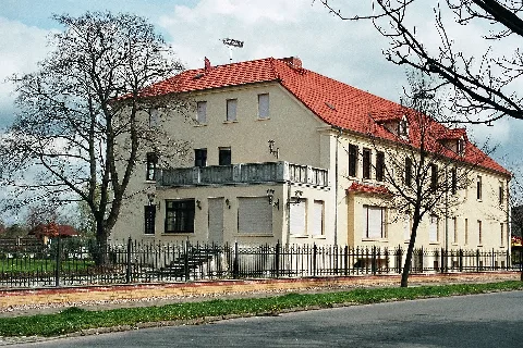 Atzendorf (Staßfurt), Gutshaus Hauptstraße 12, Bild 1