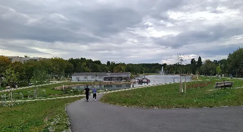 Auenteich Im Stadtteil Moskauer Platz In Erfurt 1