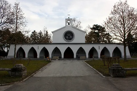 Aufbahrungshalle Maurer Friedhof