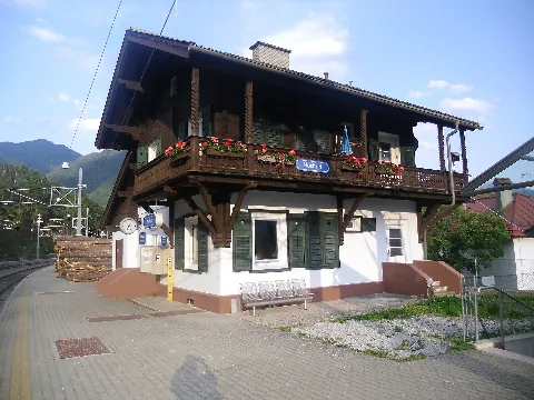 Aufnahmsgebäude Hochzirl