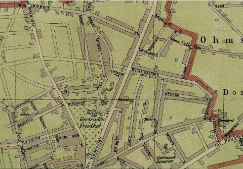 Ausschnitt aus einem Stadtplan von Oldenburg (Oldb) von ungefähr 1906: Gertrudenfriedhof zwischen Alexanderstraße, die in den Stadtteil Dietrichsfeld führt, und Nadorster Straße im Stadtteil Nadorst. Siehe Landkartenarchiv.de Die von der Bürgereschstraße im rechten Winkel nach Norden abgehende Straße (Goethestraße) hieß damals Flurstraße.
