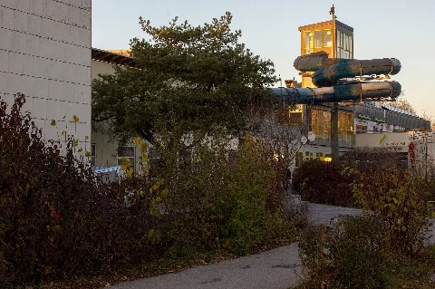Außenansicht Rutschenturm