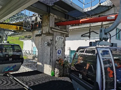 Aut — Tirol – Bezirk Kitzbühel – Kössen – Thurnbichl 47 (Seilbahn Hochkössen, Talstation) 2020