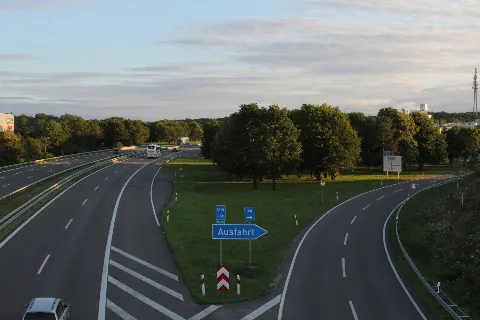 Autobahn 831 Stuttgart Vaihingen Cc By