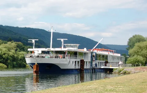 Avalon Poetry (Ship, 2004) 002