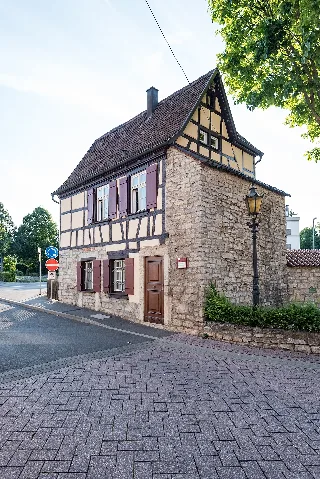 Bad Mergentheim, Mühlwehrstraße 32 20170707 001