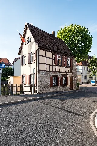 Bad Mergentheim, Mühlwehrstraße 32 20170707 002