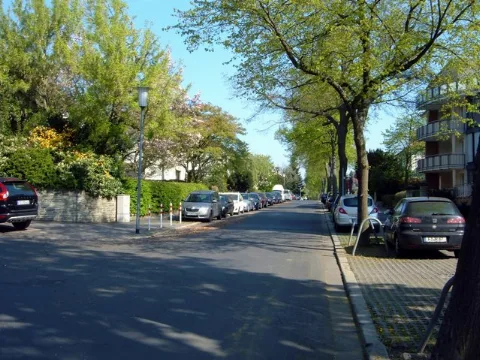 Bad Nauheim, Burgallee Geo.hlipp.de 18369
