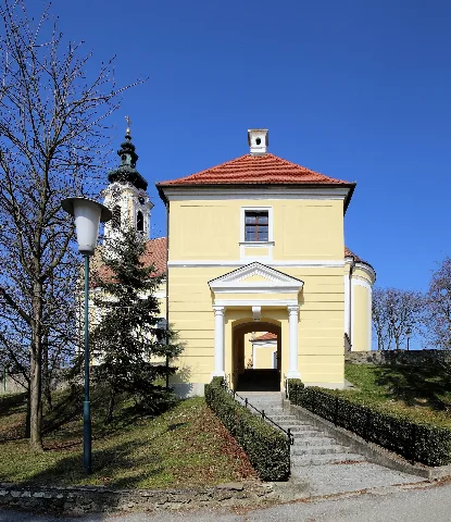 Bad Pirawarth Kirchhoftor