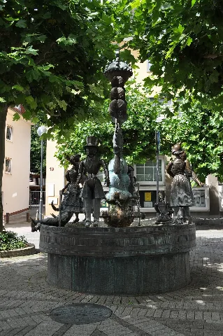 Bad Soden, Kurgastbrunnen (2)