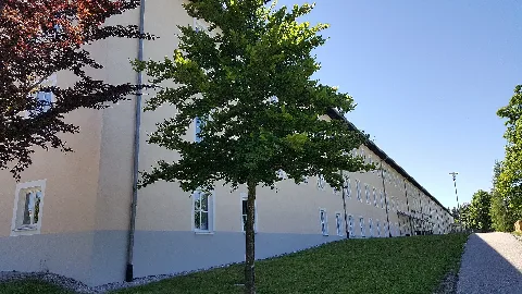 Bad Tölz — Behördenzentrum, Westseite