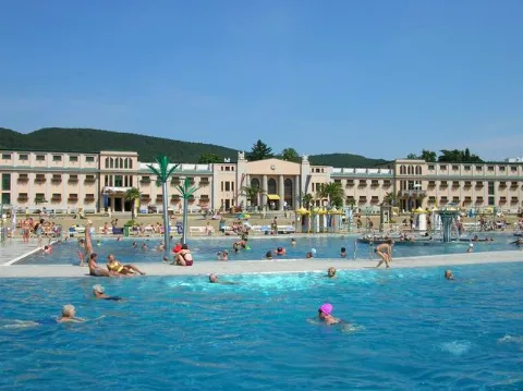 Baden Bei Wien Complesso Termale E Piscina