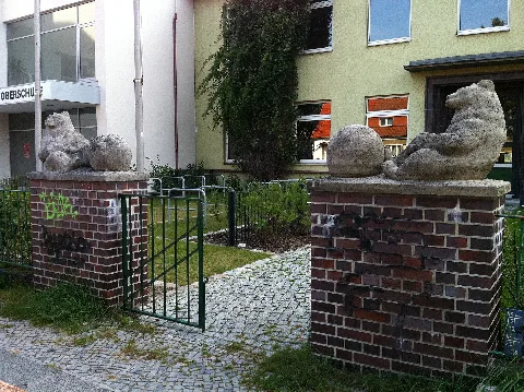 Bärenskulptur Recklinghauser Straße 26–32, Spandau