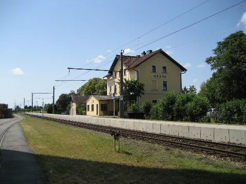 Bahnhof Hausleiten