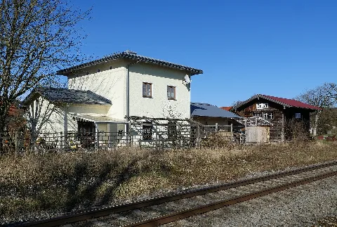 Bahnhof Perach 2020