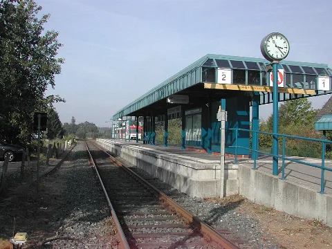 Bahnhof Quickborner Strasse Suedseite