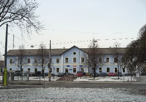 Bahnhof Stadlau Gebäude