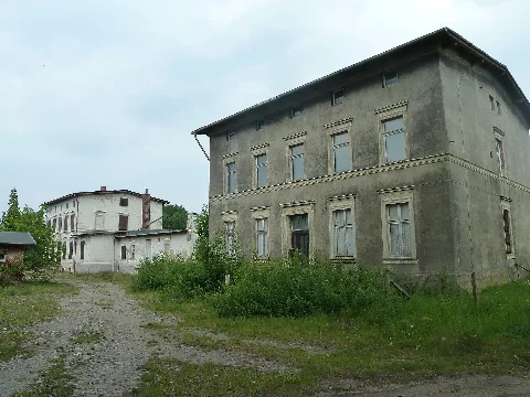 Bahnhofkleinwarnow+Living House