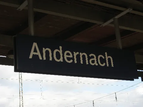 Bahnhofsschild Andernach 1
