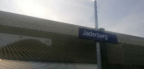 Bahnhofsschild Jaderberg 2009150754