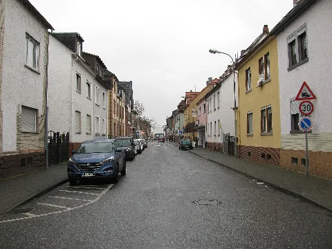 Bahnhofstraße, 1, Großauheim, Hanau, Main Kinzig Kreis