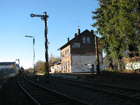Bahnhofwalheim1