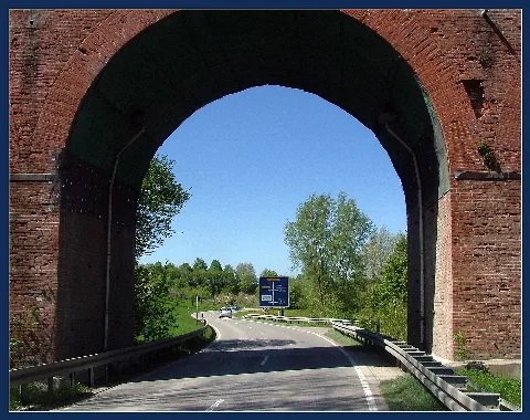 Bahnunterführung Panoramio (6)