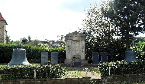 Bantorf Lüttringhäuser Strasse Ehrenmal