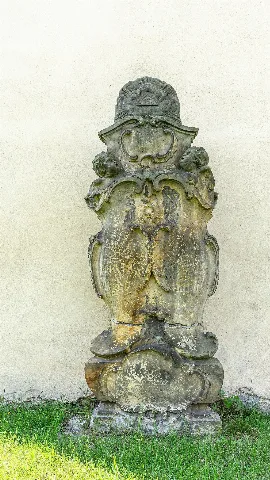 Barocker Grabstein Gorden Staupitz Kirchplatz Baudenkmal Id 09135393