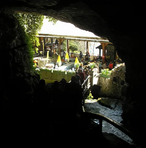 Beatus Cave, Switzerland Panoramio