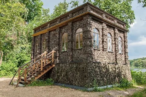 Beelitzer Jagdschirm In The Peacock Island