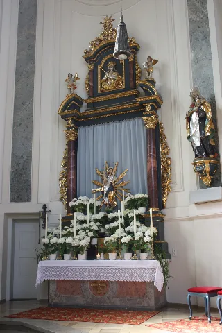 Beilngries, Church St. Walburga, A Side Altar 2