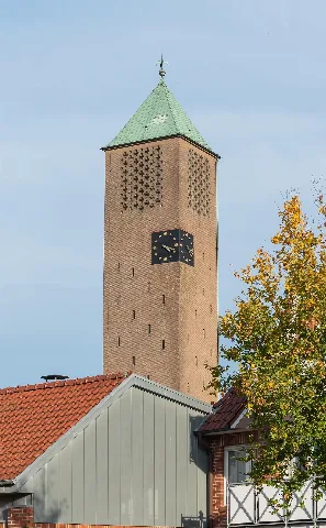 Bell Tower Of The St Vitus Church In Loeningen (7)