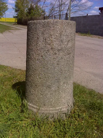 Bellingen, Preußischer Rundsockelstein