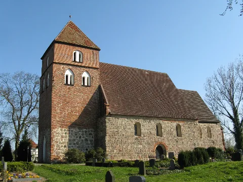 Benthen Kirche 2008 04 24 039