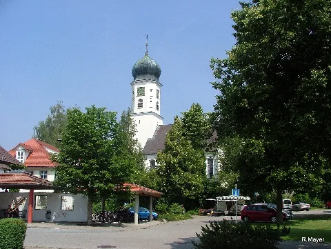 Bergatreute, Leider Waldet Der Kirchplatz Allmählich Ein. Panoramio
